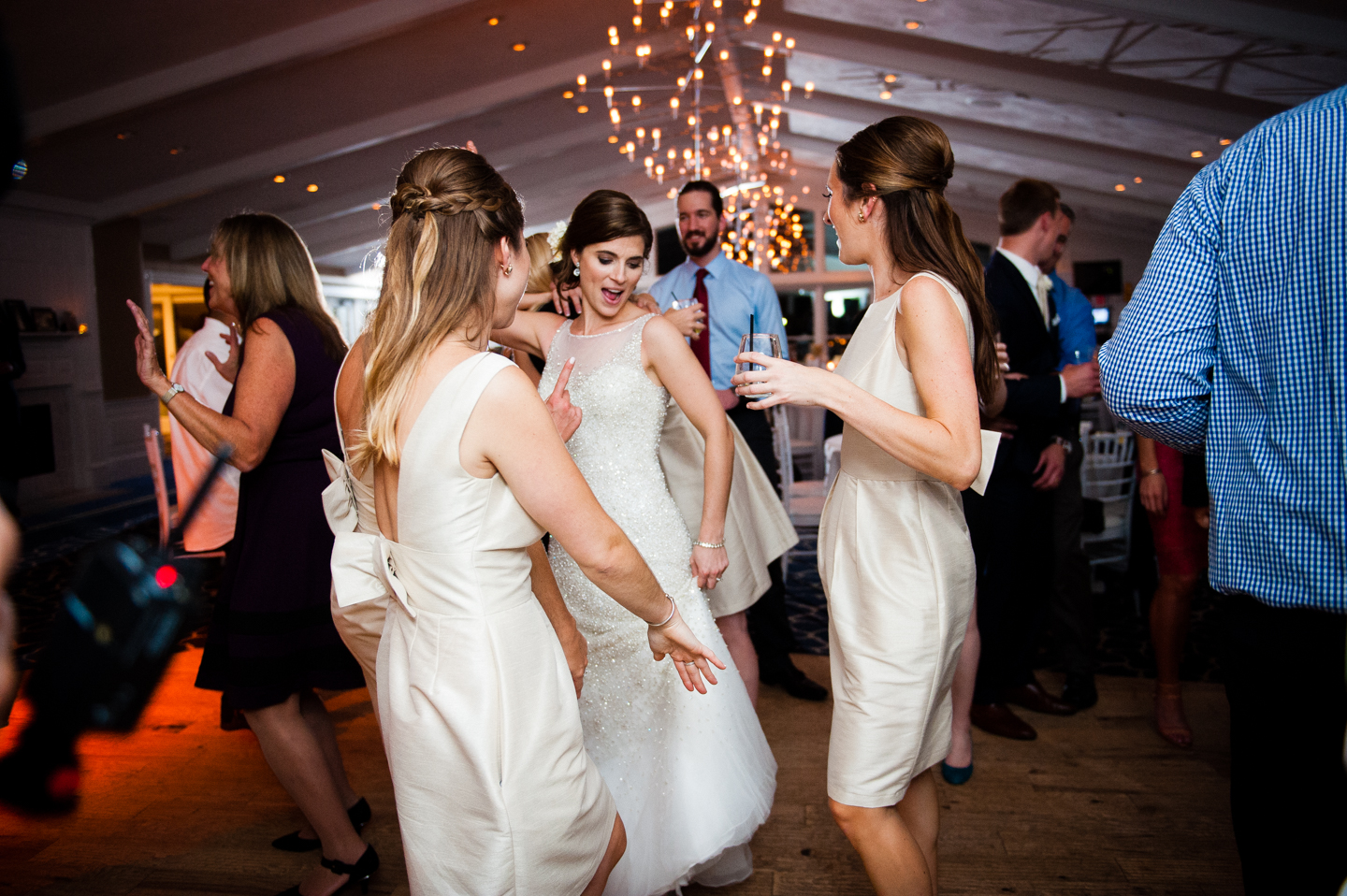 bride and her ladies dancing during her reception