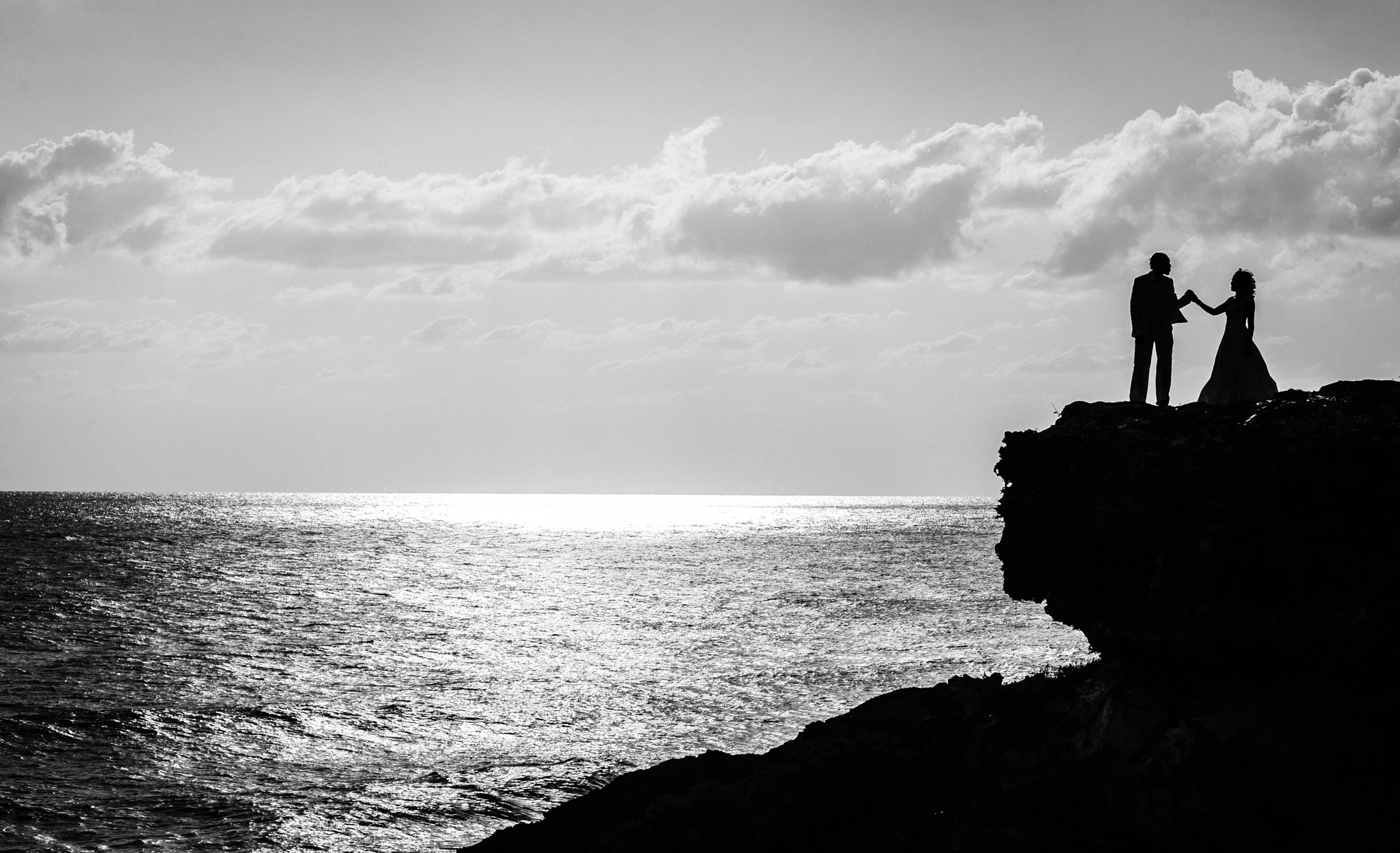 isla mujeres wedding portrait on oceanside cliff