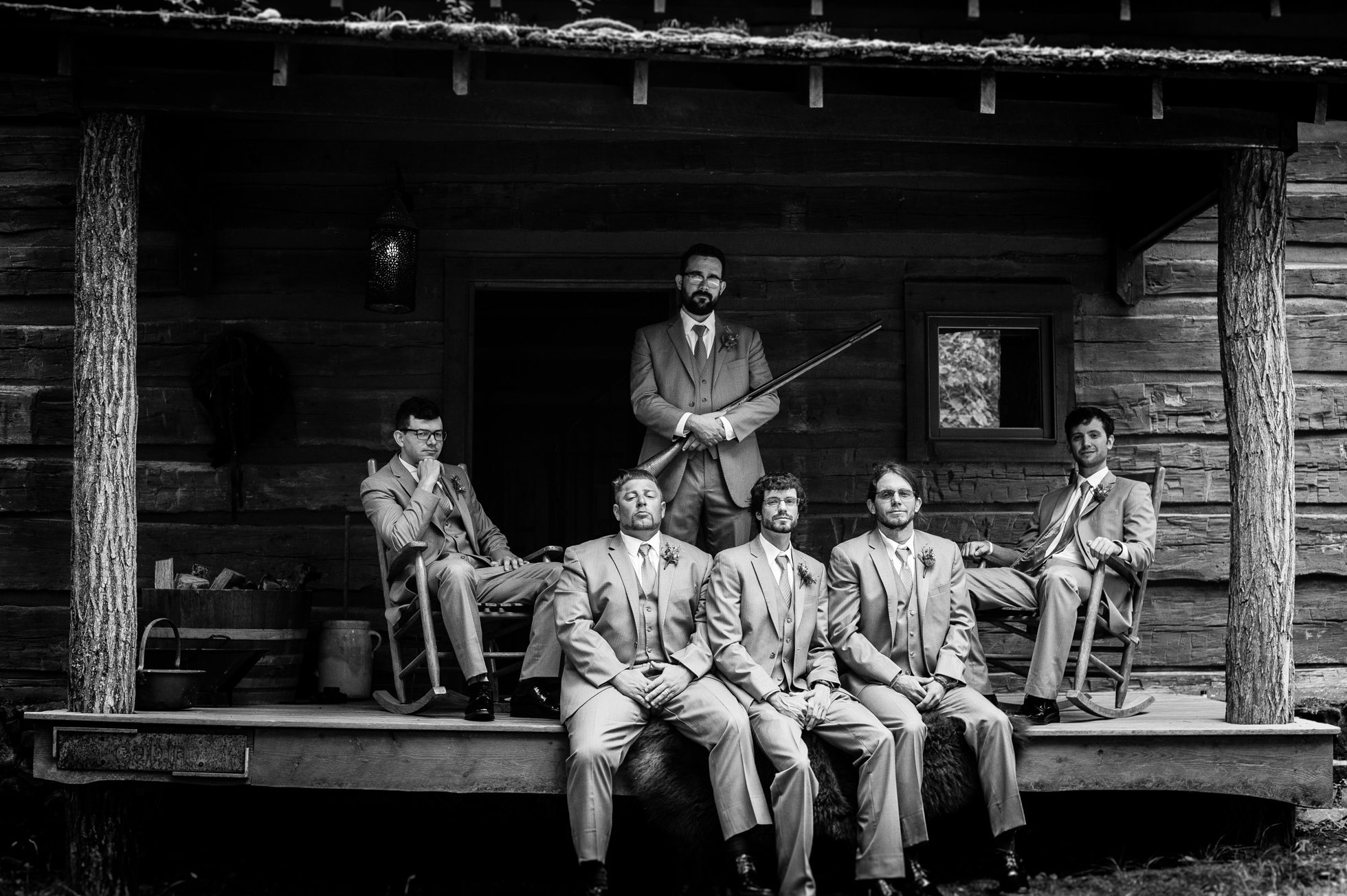 lake eden grooms cabin groomsmen portrait 