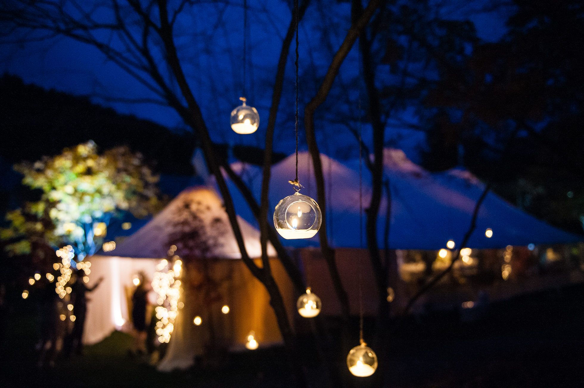 stunning fairytale wedding candles