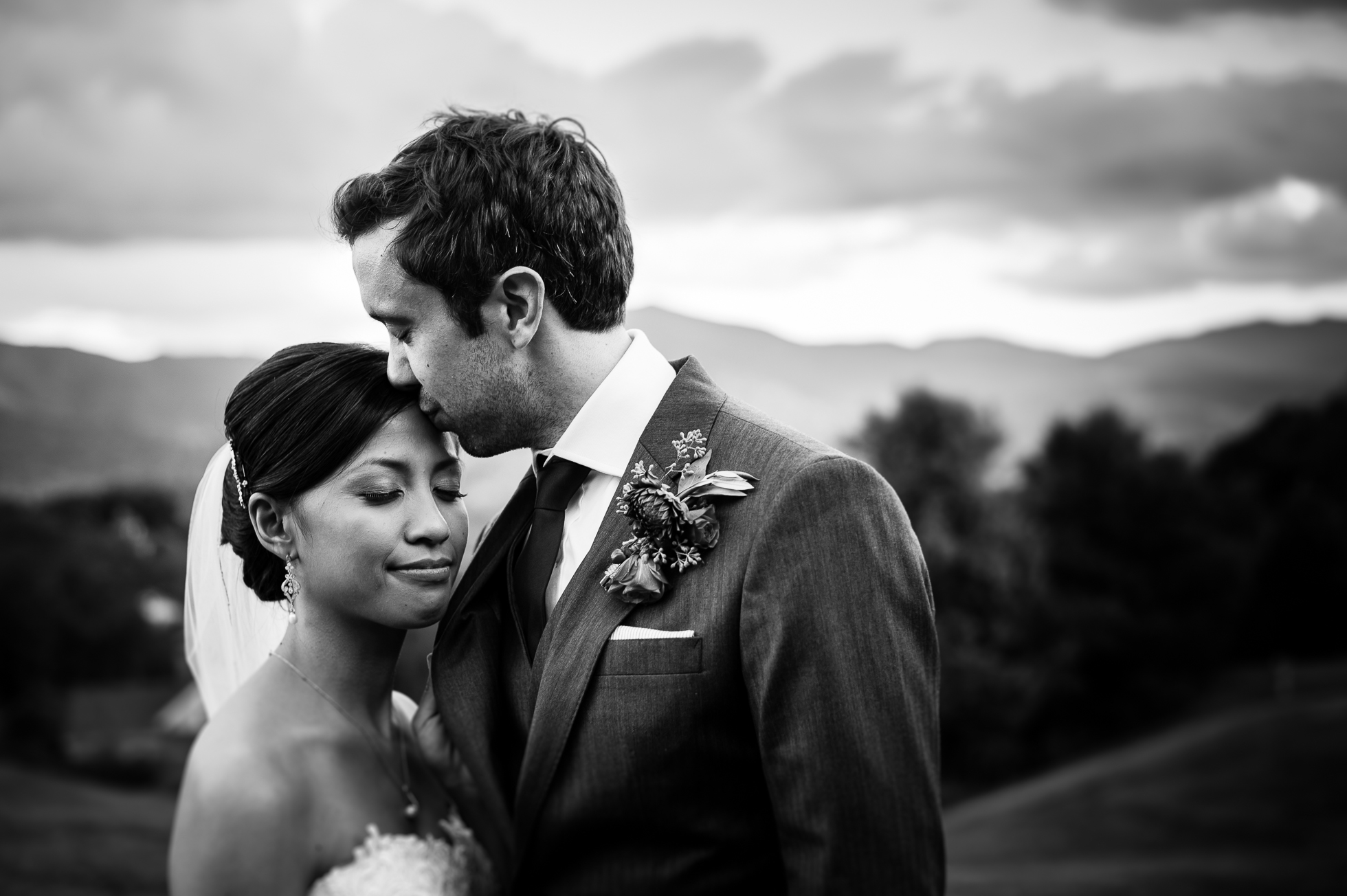 Asheville wedding photos for adventurous couples