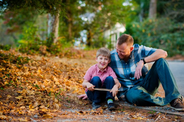 lifestyle family photo at carl sandburg home