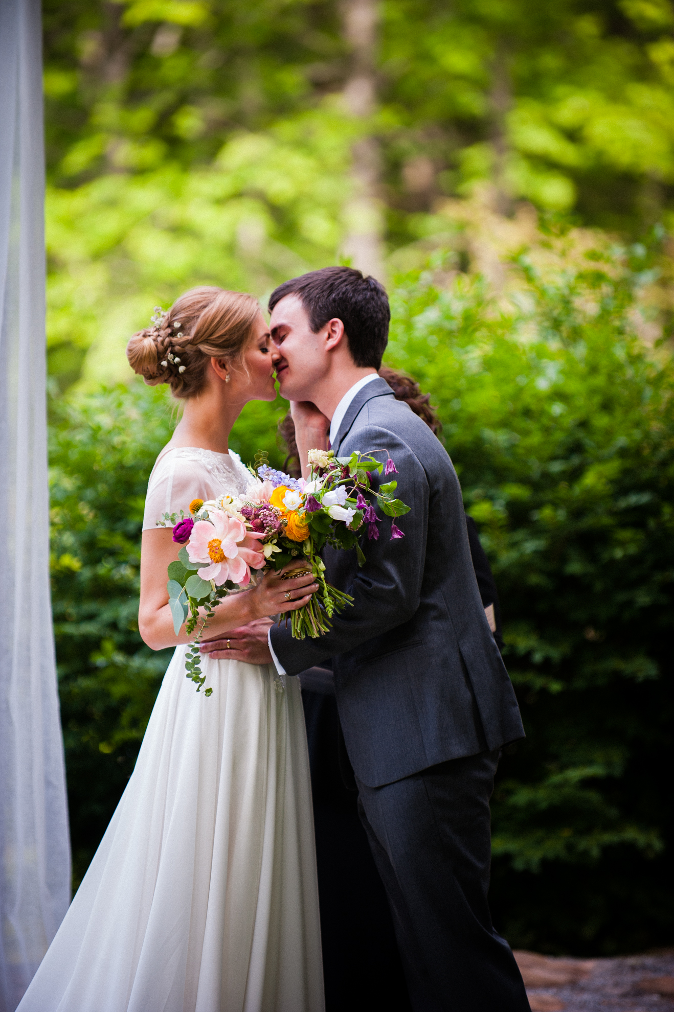 a summertime wedding at the vineyards at bettys creek 