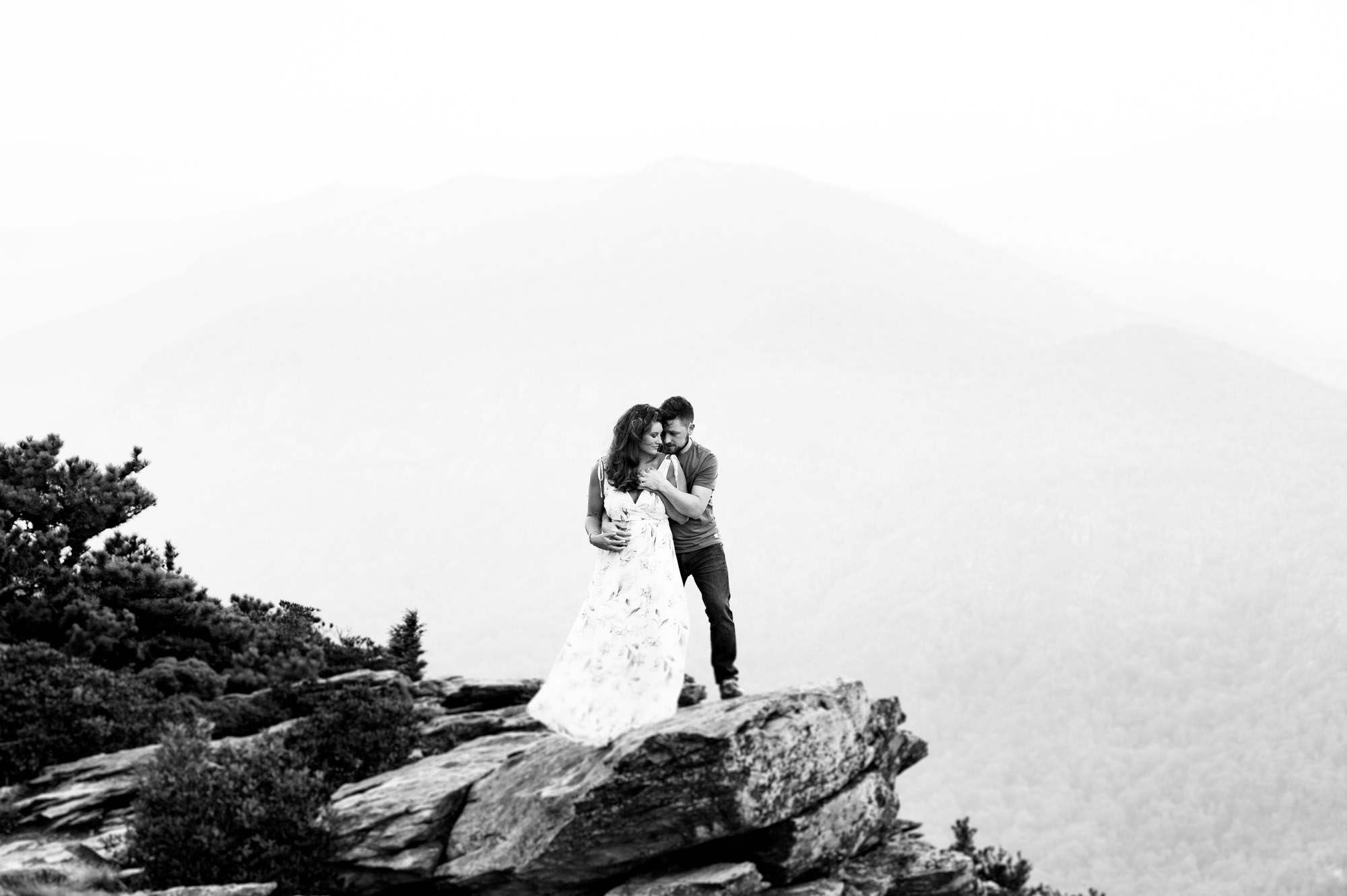 Romantic Hawksbill Mountain Engagement session 