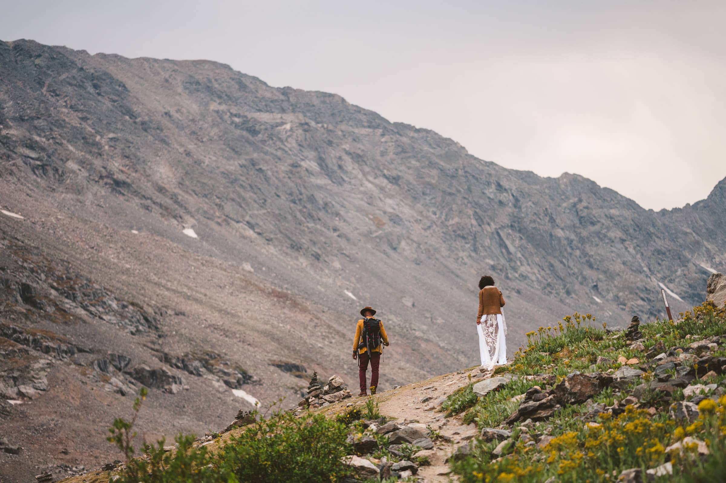 alaska hiking elopement