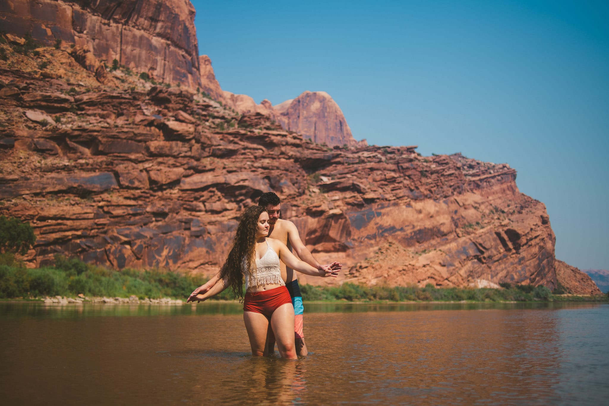 Moab Utah couples photographer